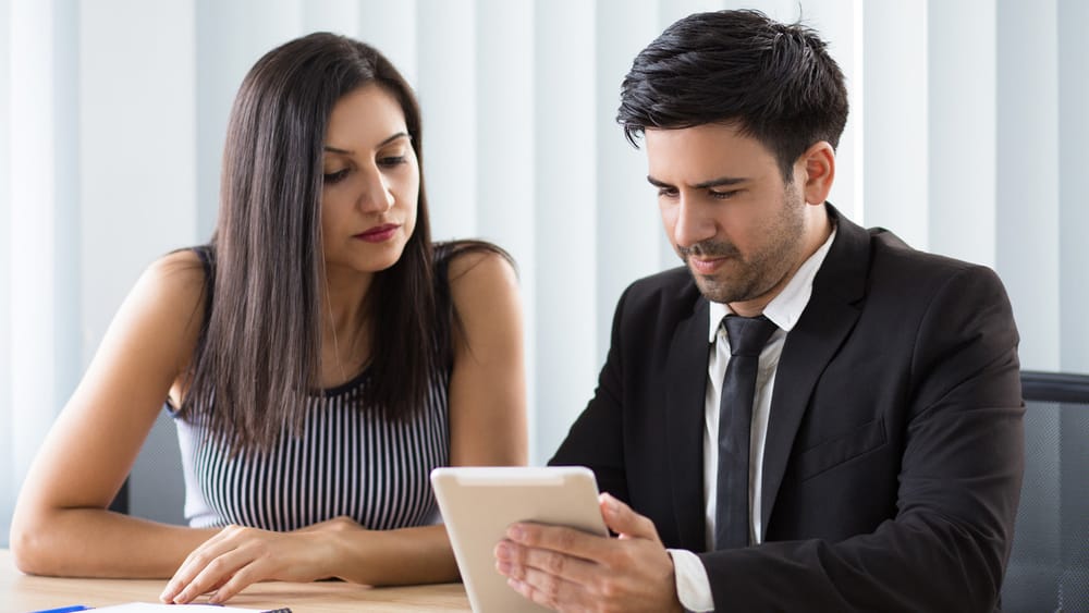 Credit Card vs Forex Card: Which is the Smartest Pick for Immigrants and International Students