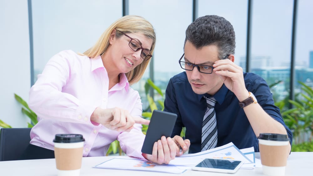 Checking Account vs Savings Account: Which One Should You Pick?